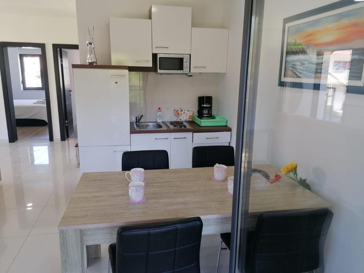 Apartmani U Kastelima Kaštela Esterno foto