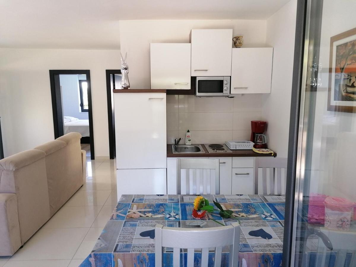 Apartmani U Kastelima Kaštela Esterno foto