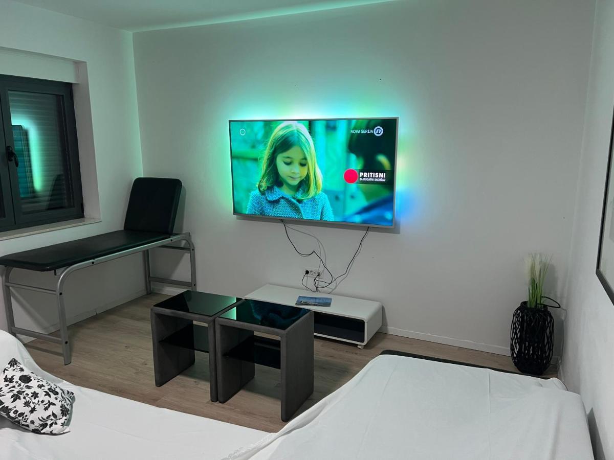Apartmani U Kastelima Kaštela Esterno foto