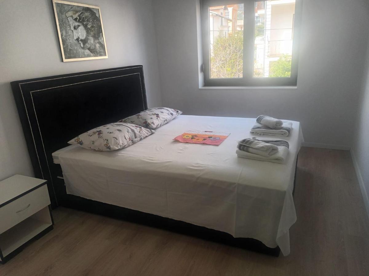 Apartmani U Kastelima Kaštela Esterno foto