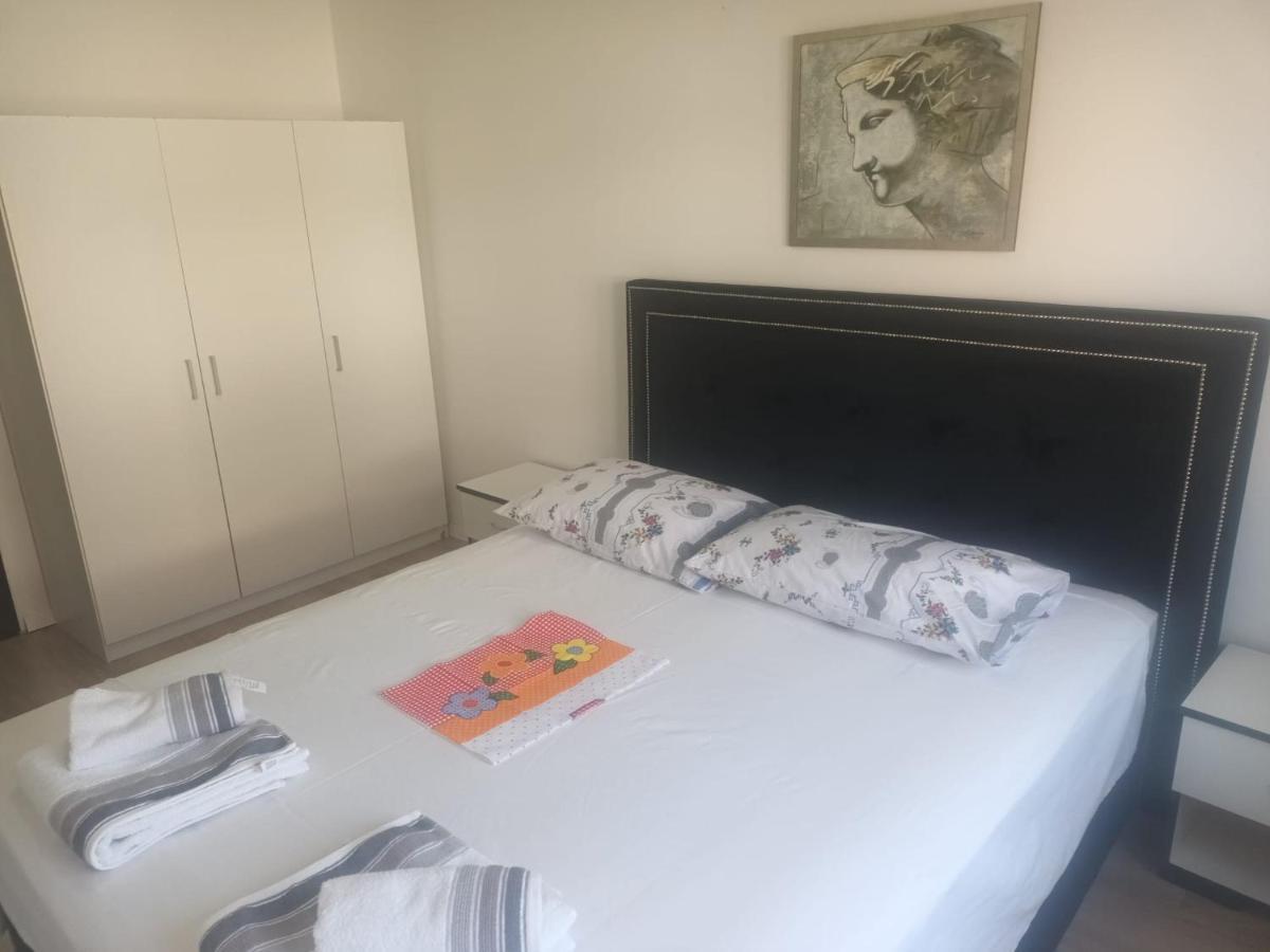 Apartmani U Kastelima Kaštela Esterno foto